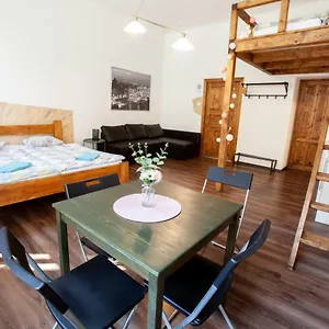 Apartment Wow Wow, Prague
