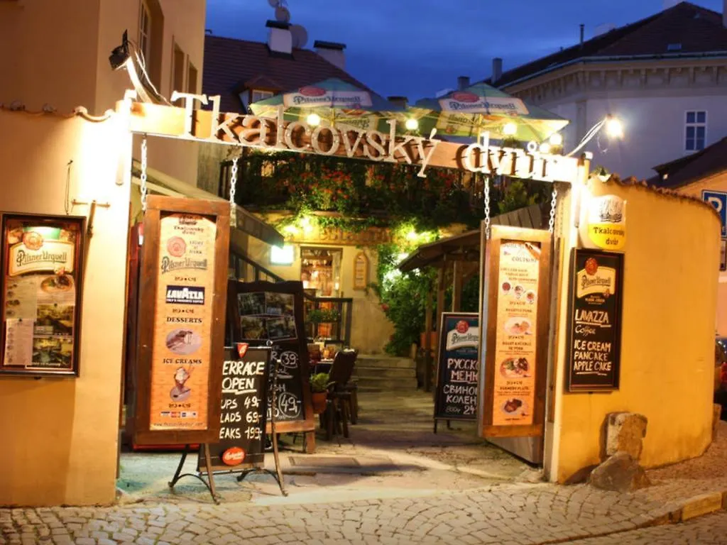 Apartments & Restaurant Tkalcovsky Dvur Prague